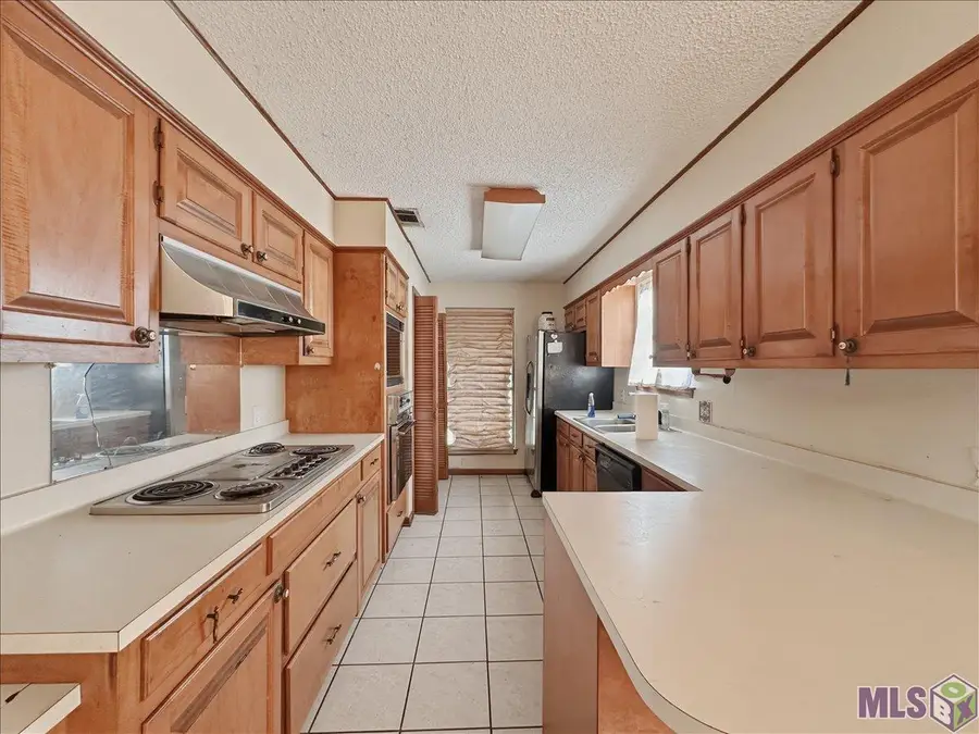 12556 White Chapel Ave, Baton Rouge, LA 70810 - #3