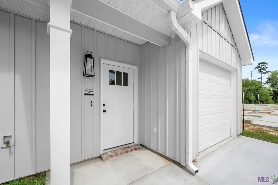 8007 Arnold Rd #2D, Denham Springs, LA 70726 - #2