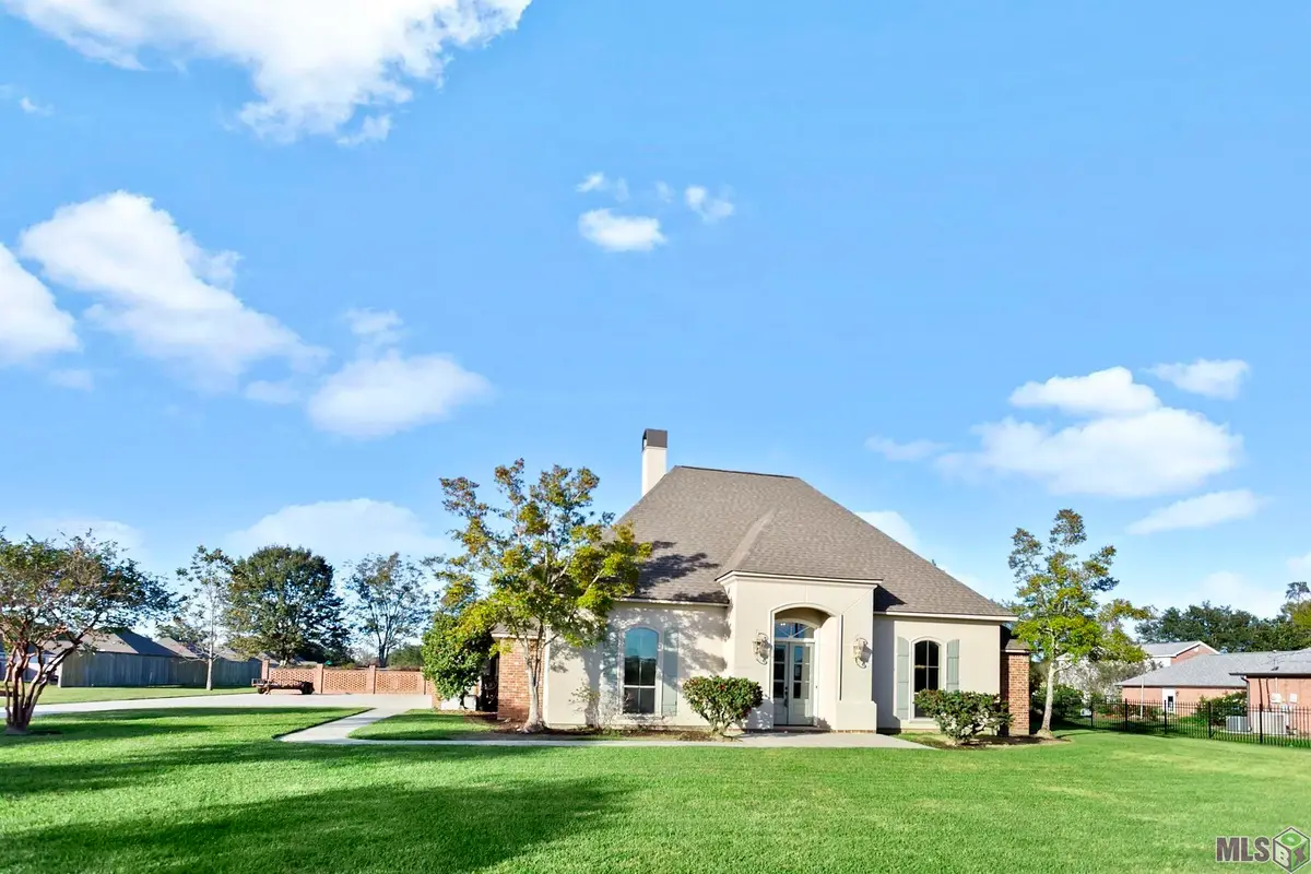 40010 Farm Rd, Gonzales, LA 70737 - #1