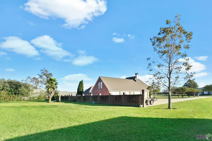 40010 Farm Rd, Gonzales, LA 70737 - #3