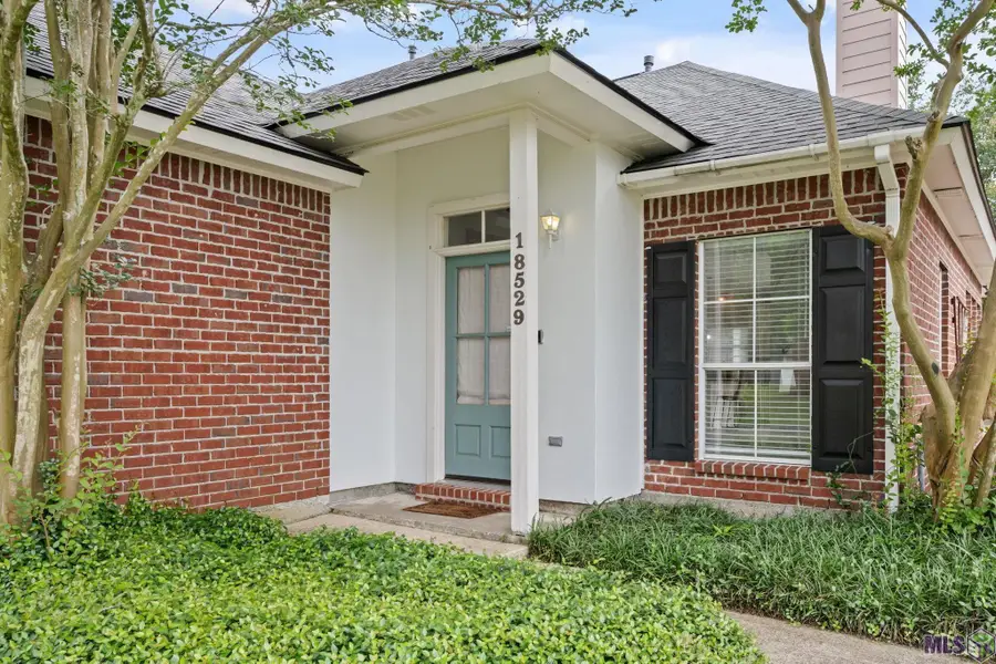 18529 Lake Camellia Ave, Baton Rouge, LA 70817 - #2