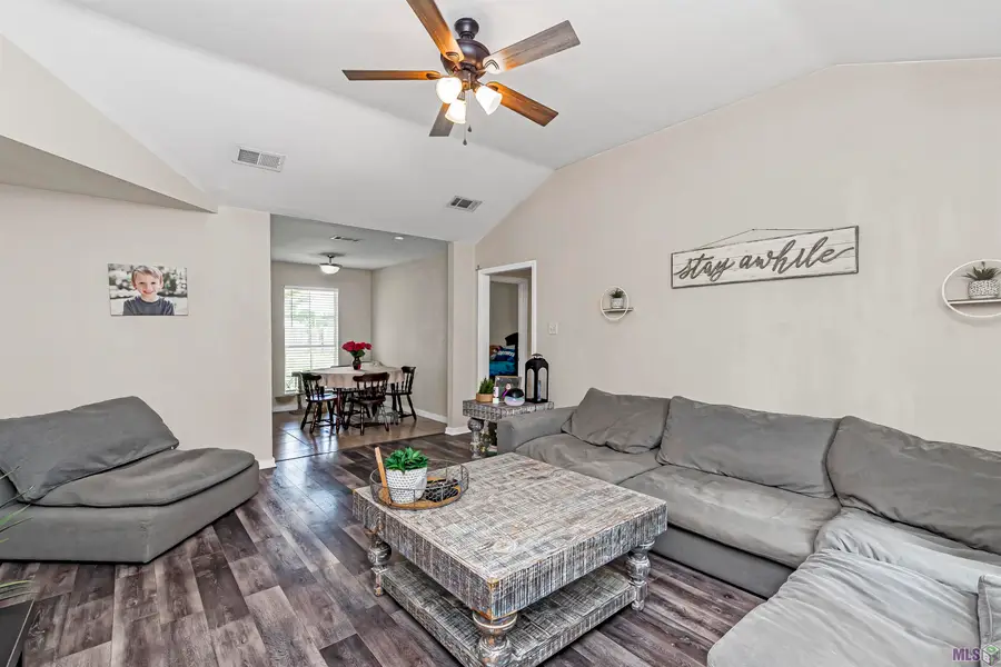 43314 N Henderson Ave, Prairieville, LA 70769 - #3