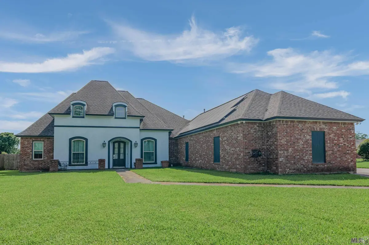 18053 Webb Rd, Prairieville, LA 70769 - #1