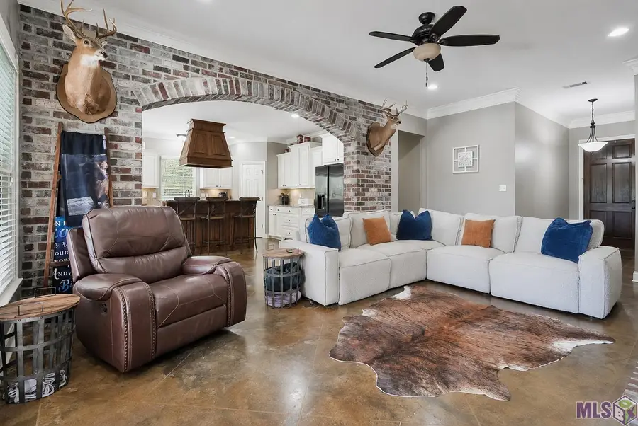 22268 La Hwy 42, Livingston, LA 70754 - #2