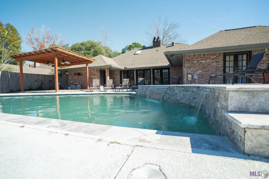 3736 Sessions Dr, Baton Rouge, LA 70816 - #2