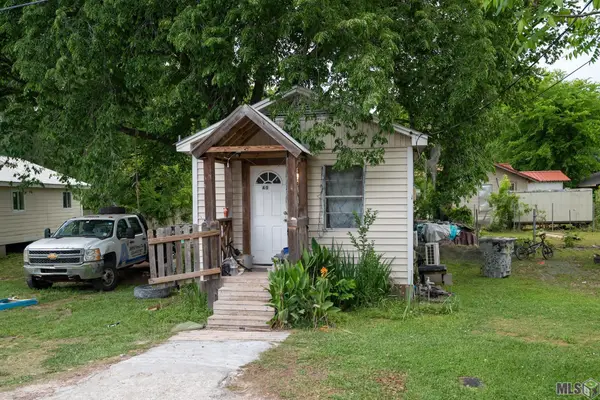 406 W Caroline St, Gonzales, LA 70737