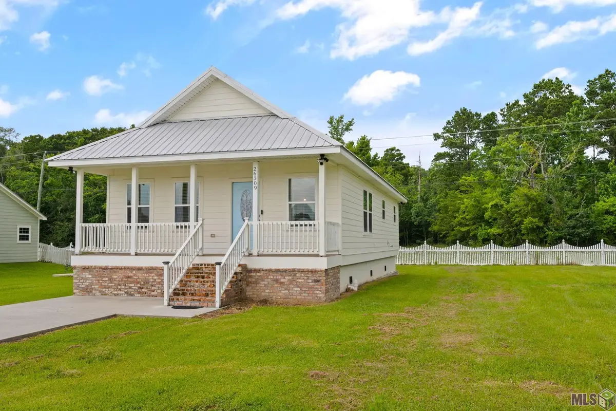 26309 Riverscape Dr, Springfield, LA 70462 - #1