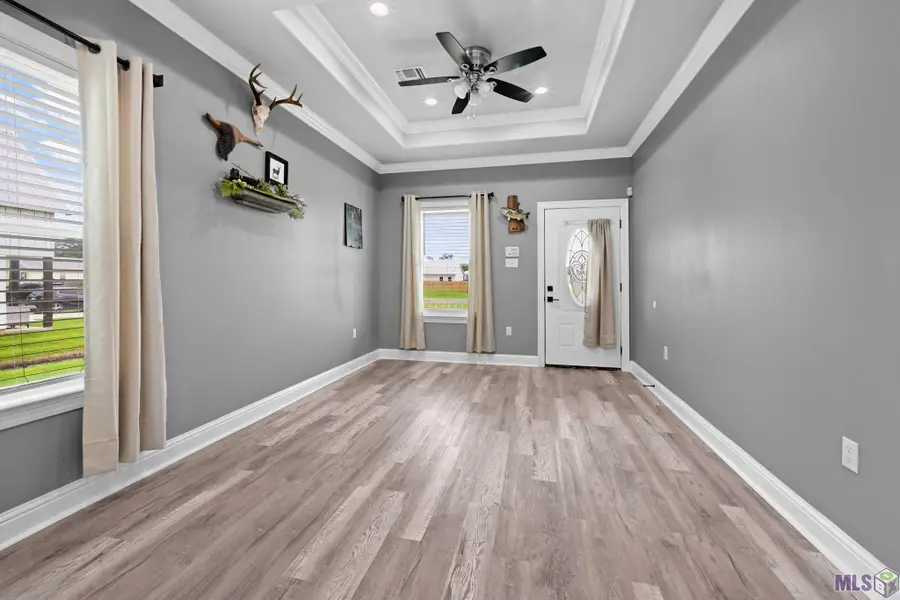 26309 Riverscape Dr, Springfield, LA 70462 - #3