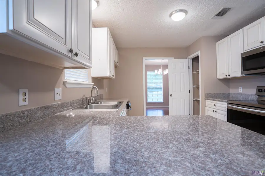 13423 Clear Oak Ave, Central, LA 70818 - #3