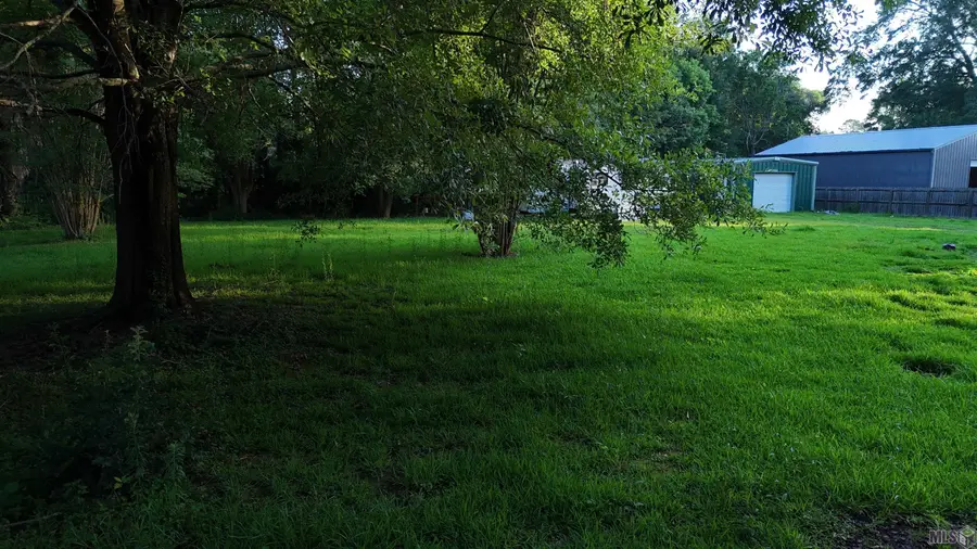8645 Glen Ellen Dr, Baton Rouge, LA 70809 - #2