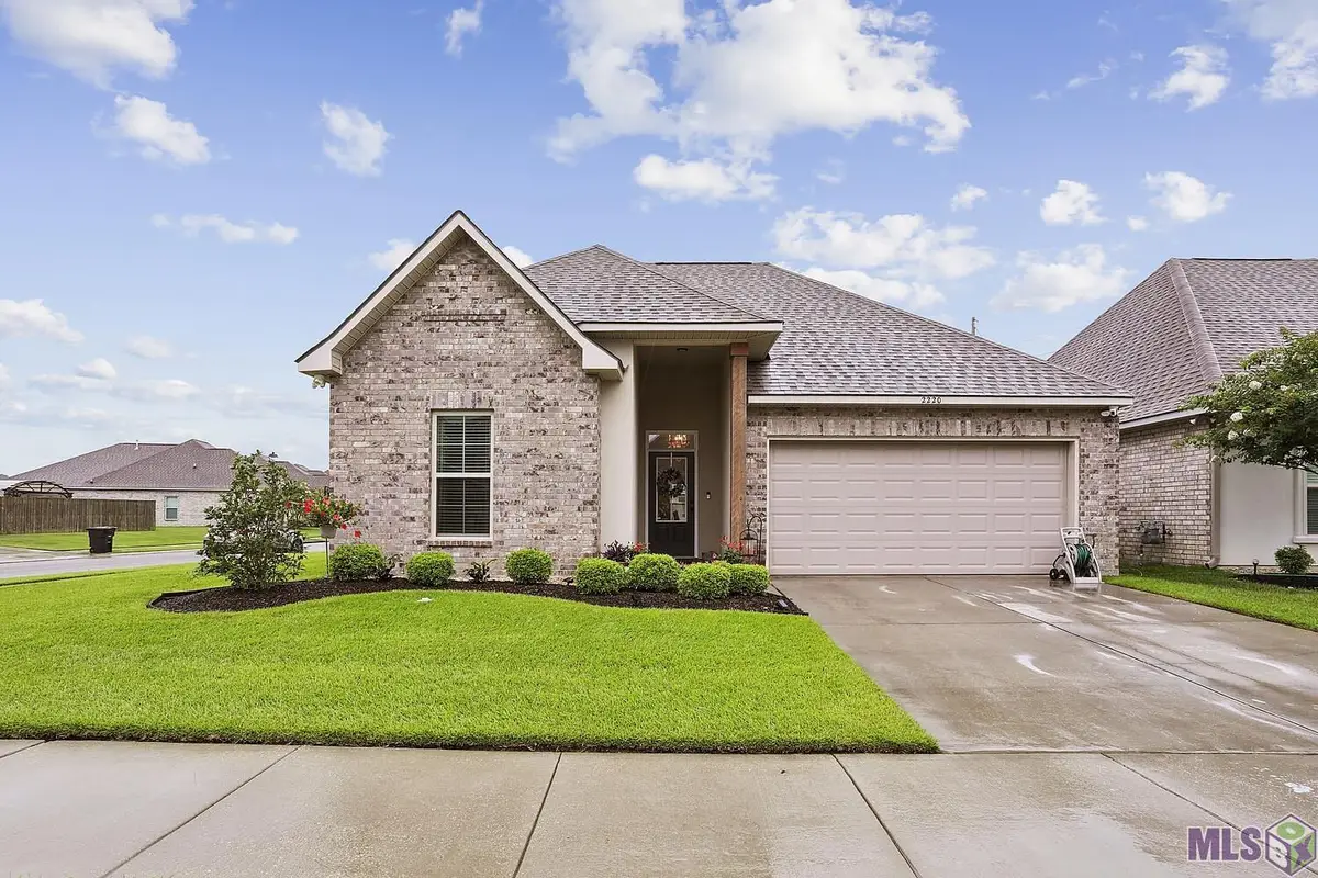 2220 Bald Cypress Dr, Baton Rouge, LA 70835 - #1