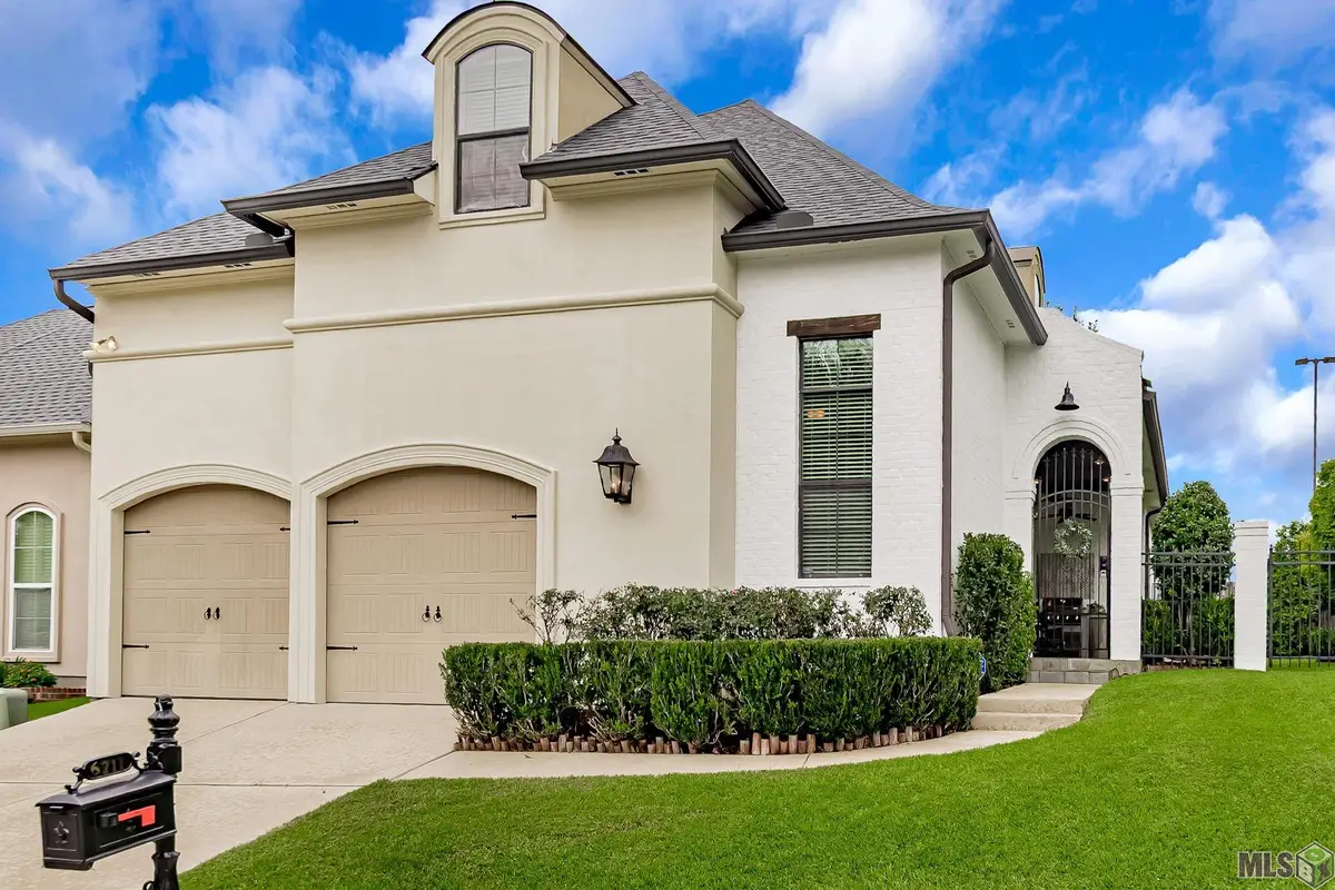 6211 Old Creek Ave, Baton Rouge, LA 70808 - #1