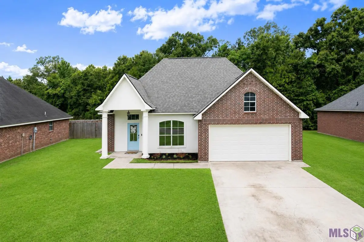 23883 Springhill Dr, Denham Springs, LA 70726 - #1