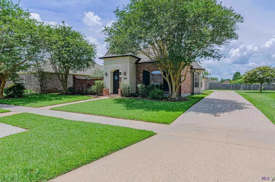 10837 Hillmont Ave, Baton Rouge, LA 70810 - #3