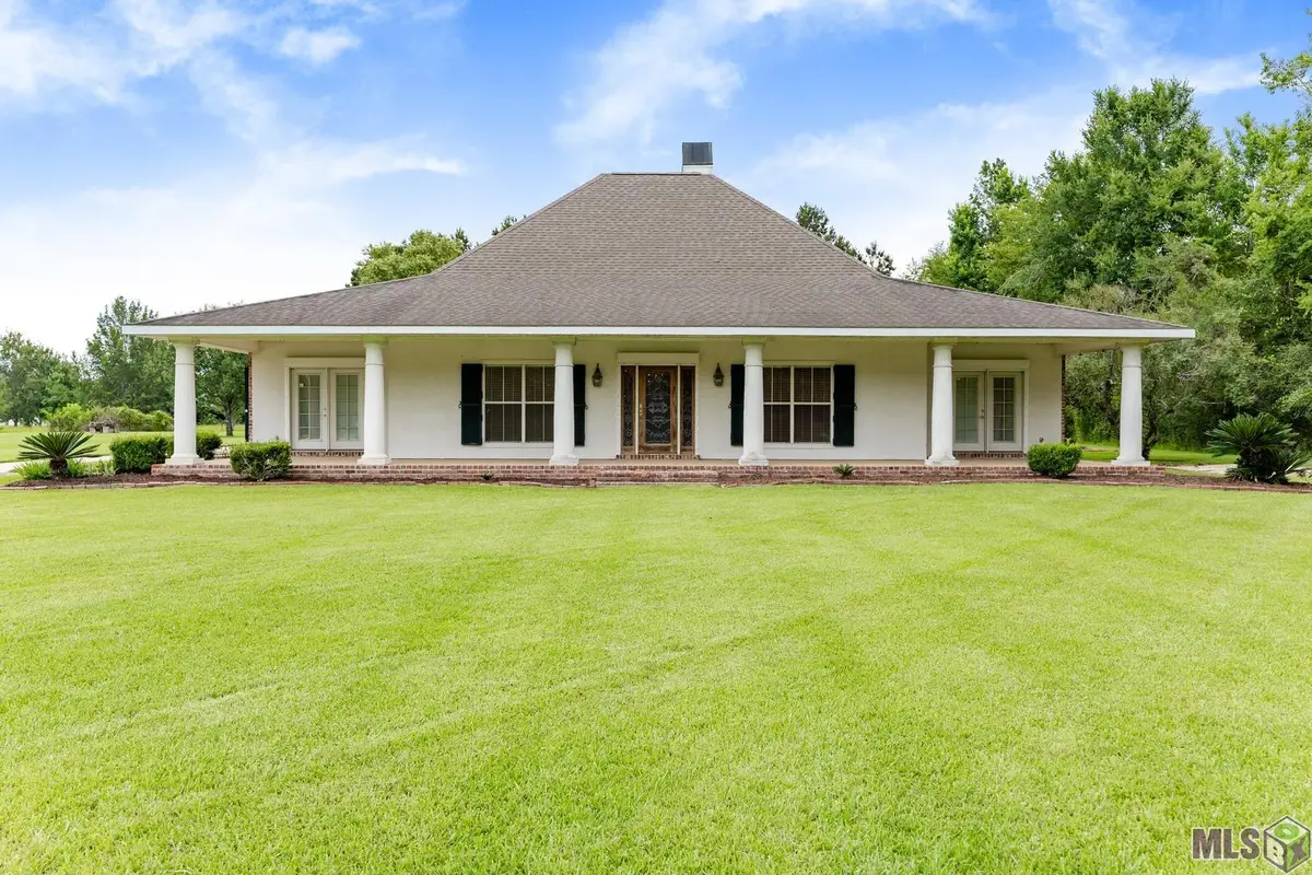 7105 Port Hudson Pride Rd, Zachary, LA 70791 - #1