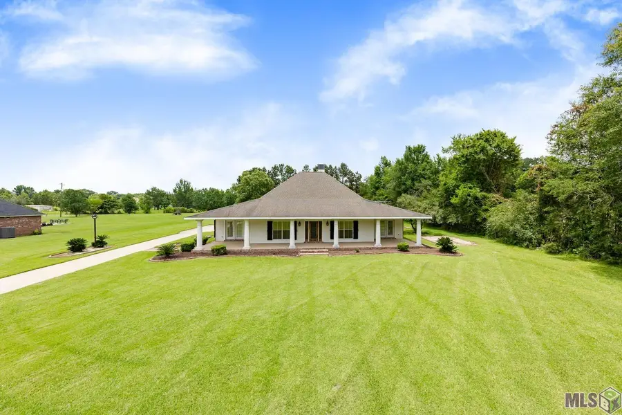 7105 Port Hudson Pride Rd, Zachary, LA 70791 - #2