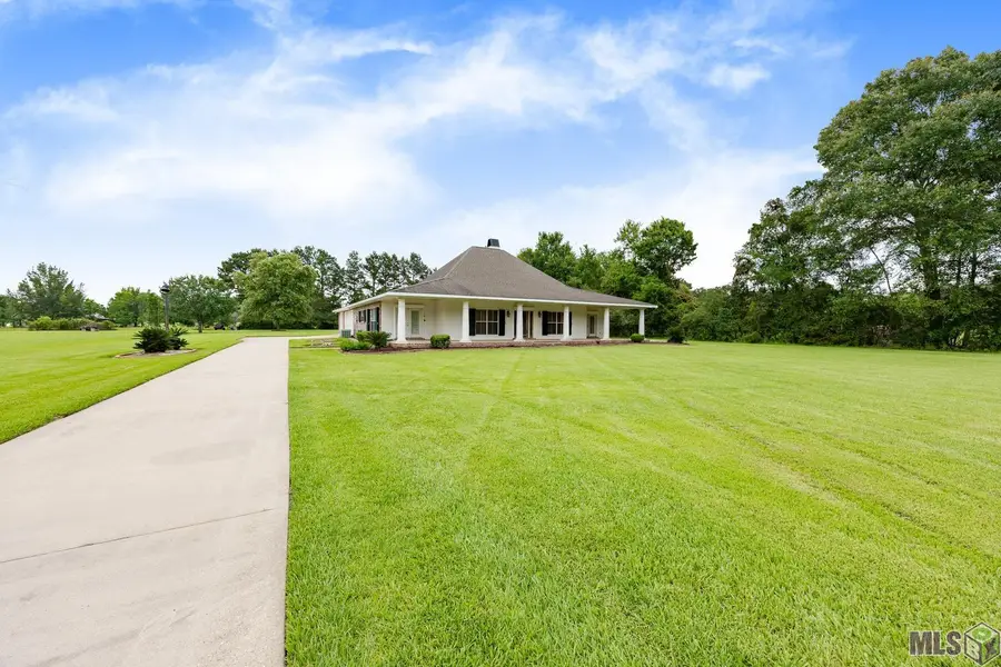 7105 Port Hudson Pride Rd, Zachary, LA 70791 - #3