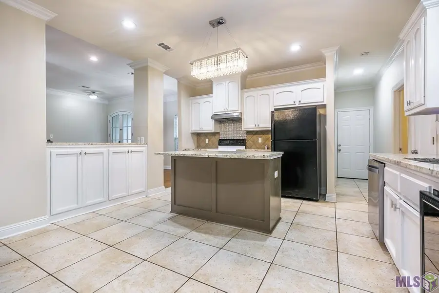 4001 Moss Trail Dr, Zachary, LA 70791 - #3