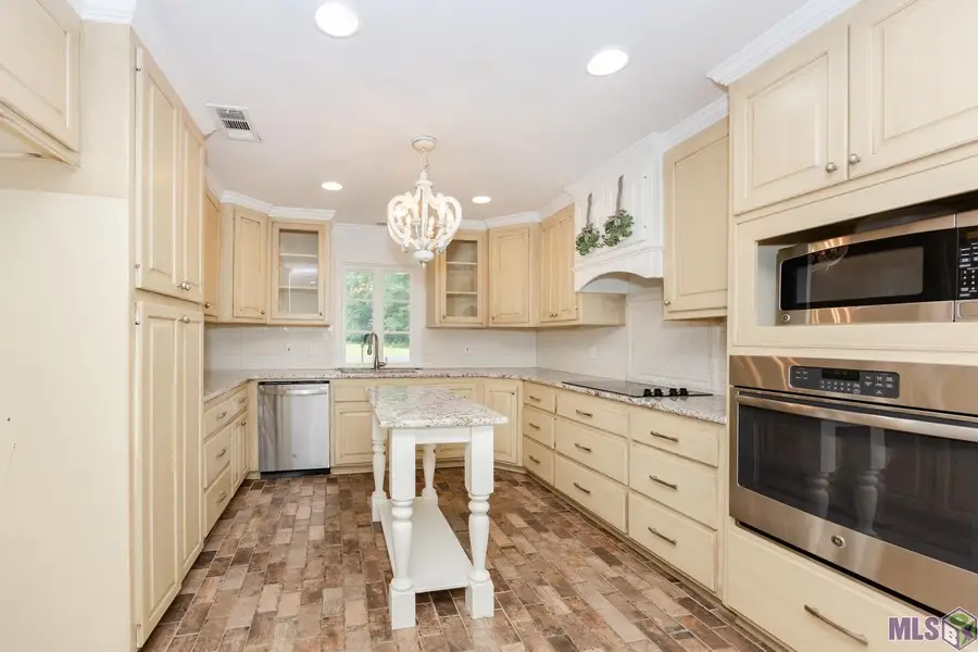 18428 Keystone Ave, Greenwell Springs, LA 70739 - #2