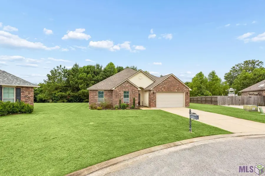 10564 Braves Ave, Denham Springs, LA 70726 - #2