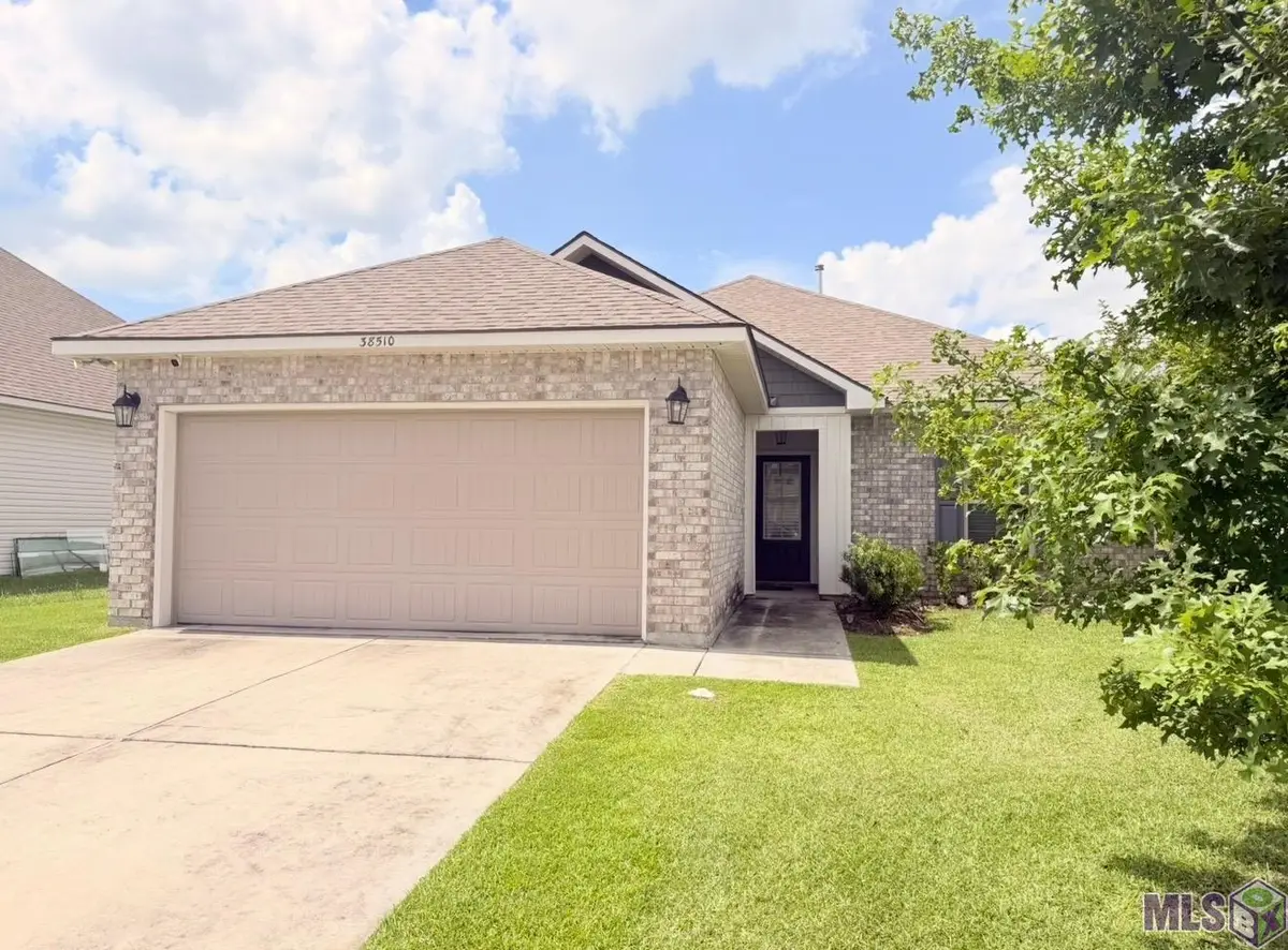 38510 Maidens Blush St, Gonzales, LA 70737 - #1