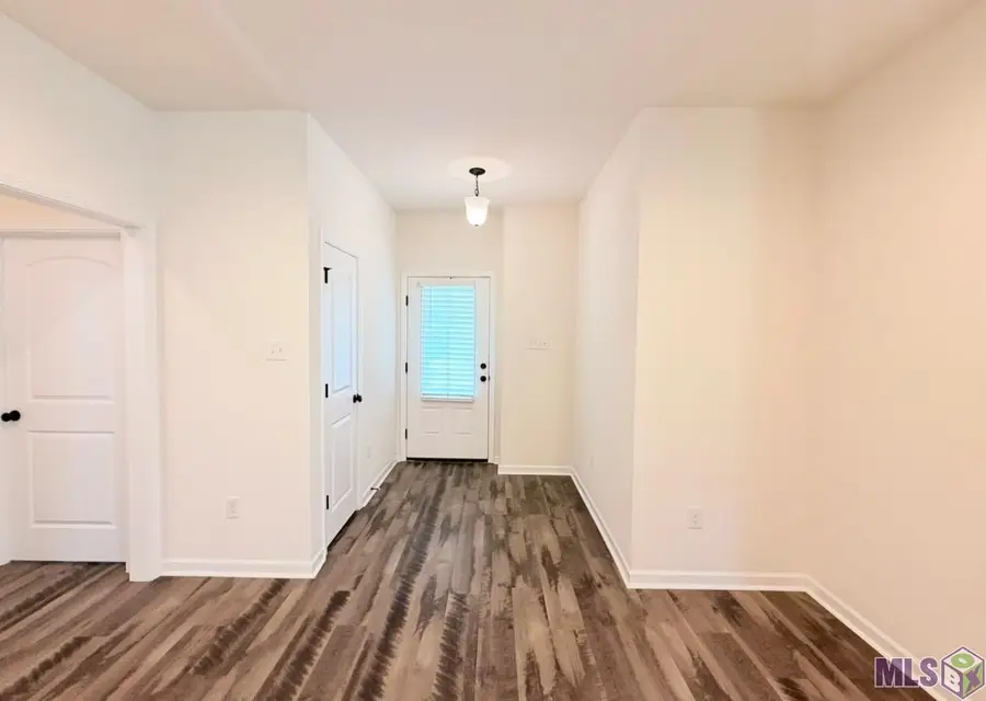 38510 Maidens Blush St, Gonzales, LA 70737 - #3
