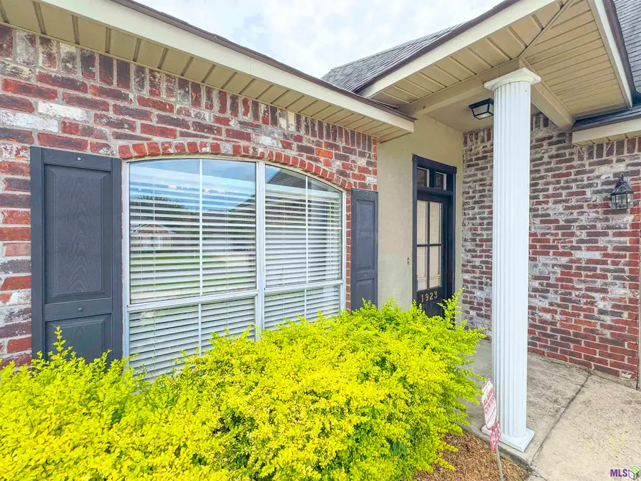 1923 Hunters Way Dr, Baton Rouge, LA 70816 - #3