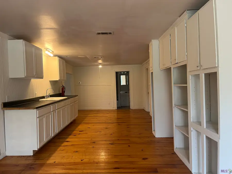 467 W Buchanan St, Baton Rouge, LA 70802 - #2