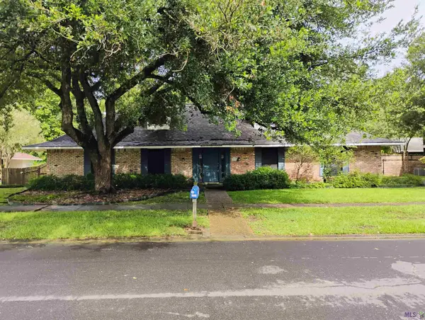1534 Leycester Dr, Baton Rouge, LA 70808