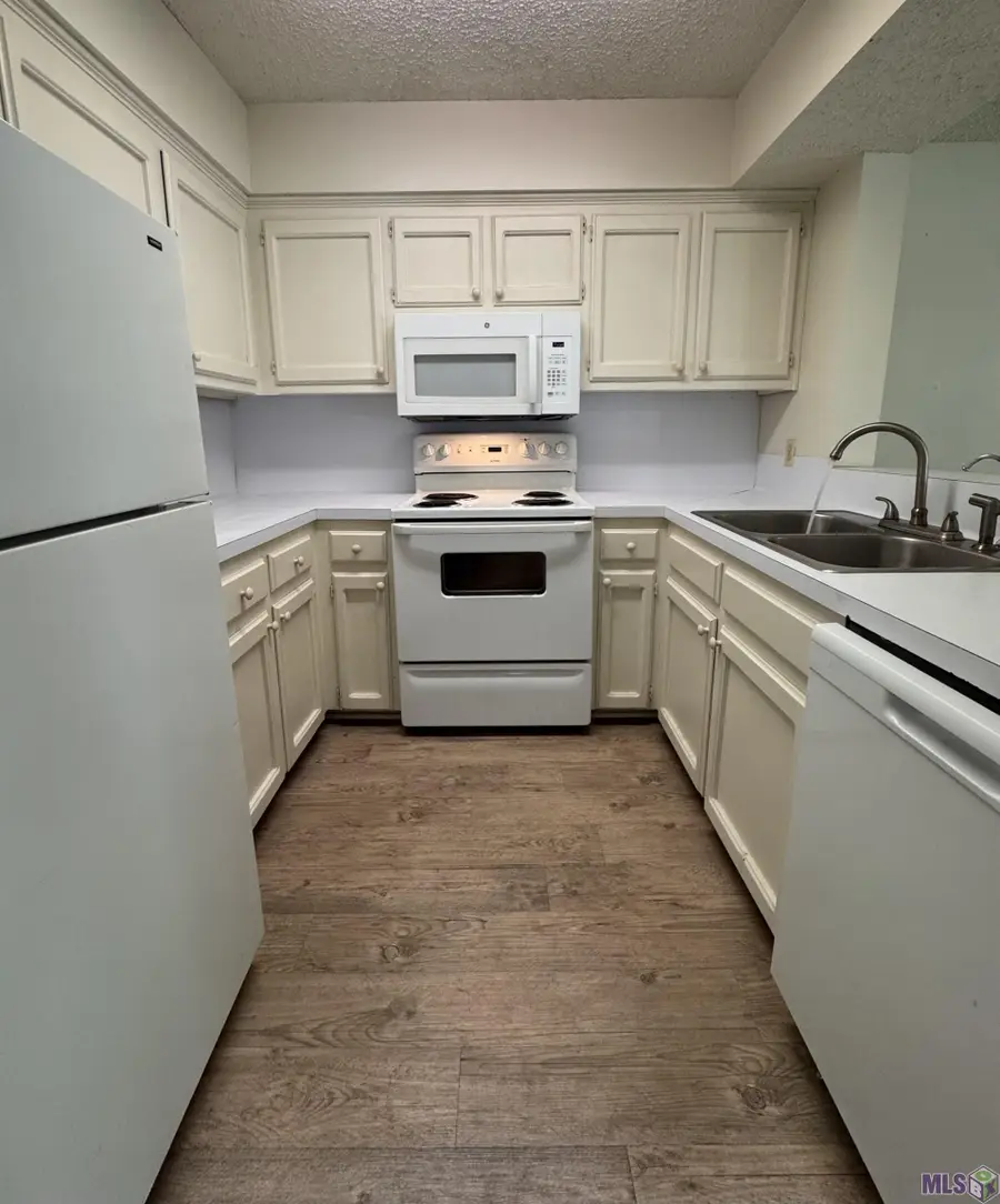 5101 Nicholson Dr #A15, Baton Rouge, LA 70820 - #3