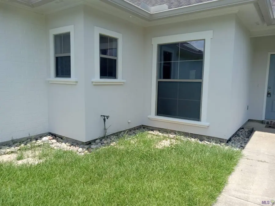6741 Silver Springs Dr, Central, LA 70739 - #3
