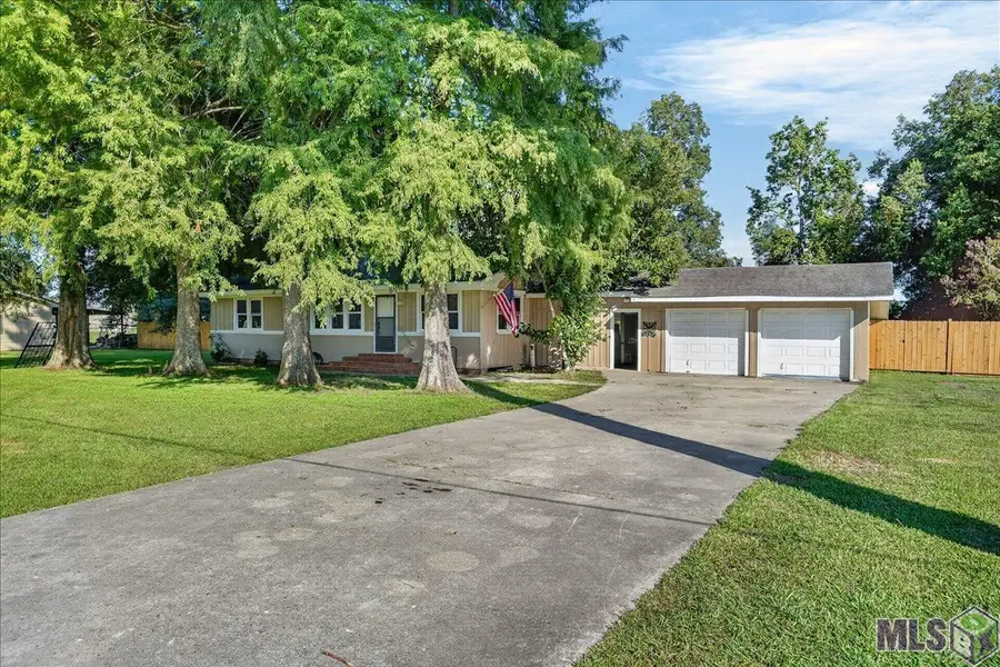691 Plauche St, Morganza, LA 70759 - #2
