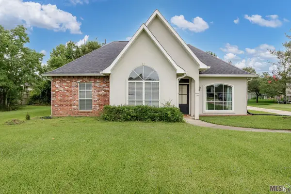 32468 Magnolia Ct, Denham Springs, LA 70706