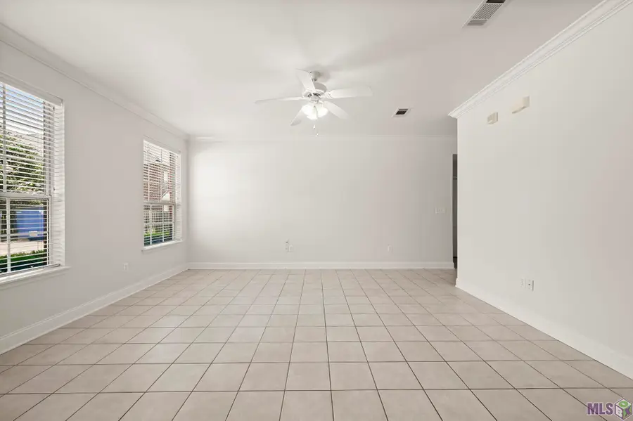 4441 Burbank Dr #1206, Baton Rouge, LA 70820 - #3