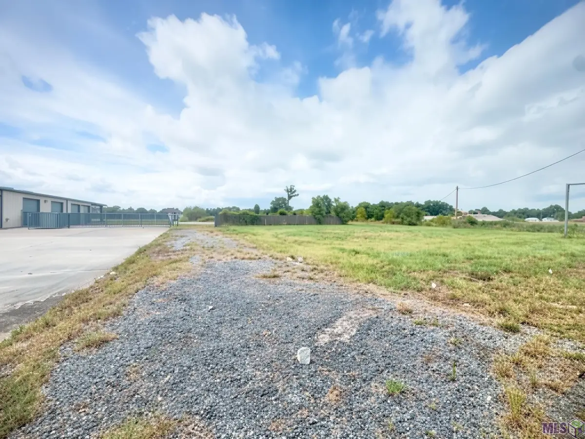 14290 Hwy 44, Gonzales, LA 70737 - #1