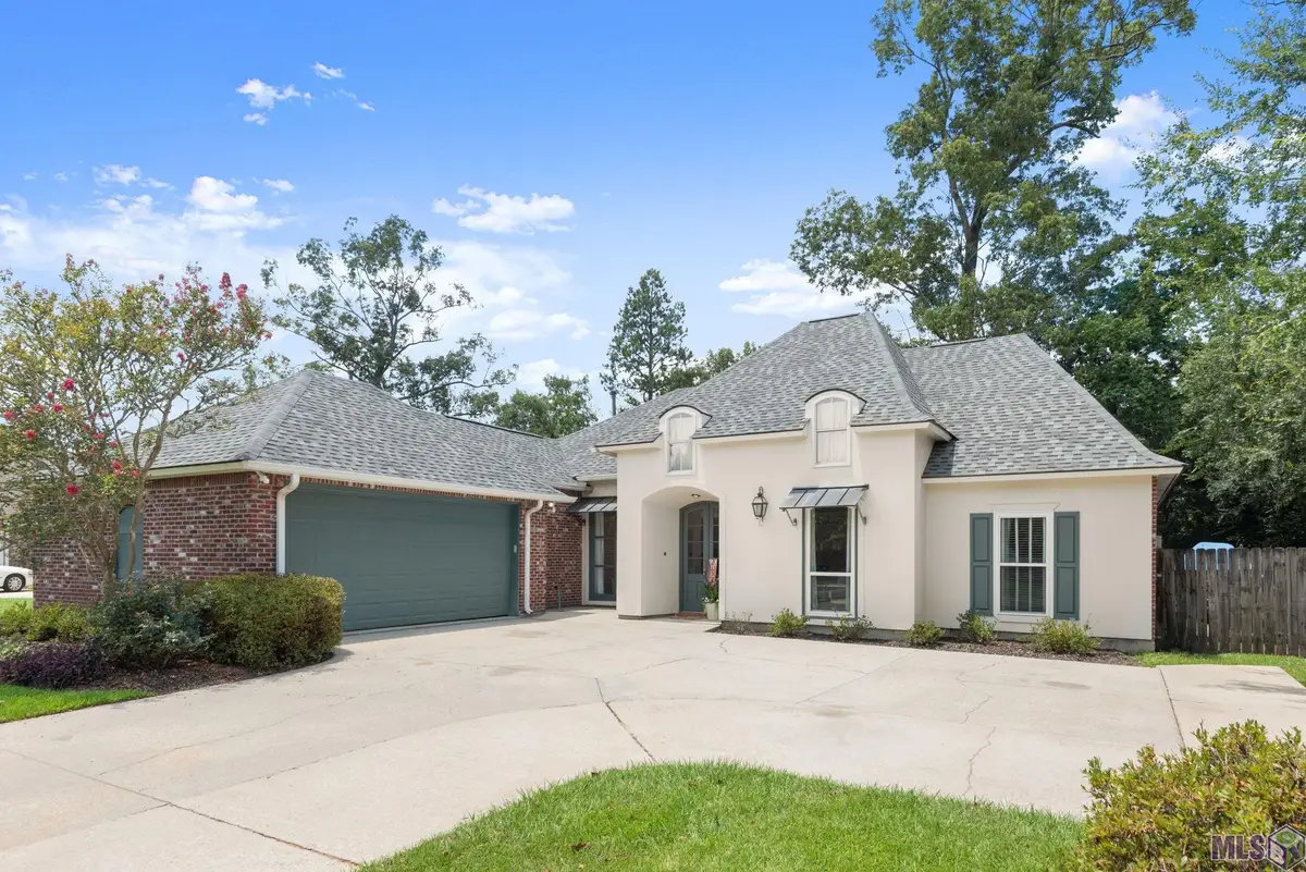 19017 Poujeaux Ave, Saint George, LA 70817 - #1