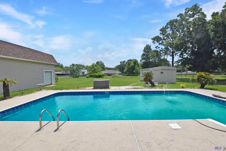 14456 Roddy Rd, Gonzales, LA 70737 - #2