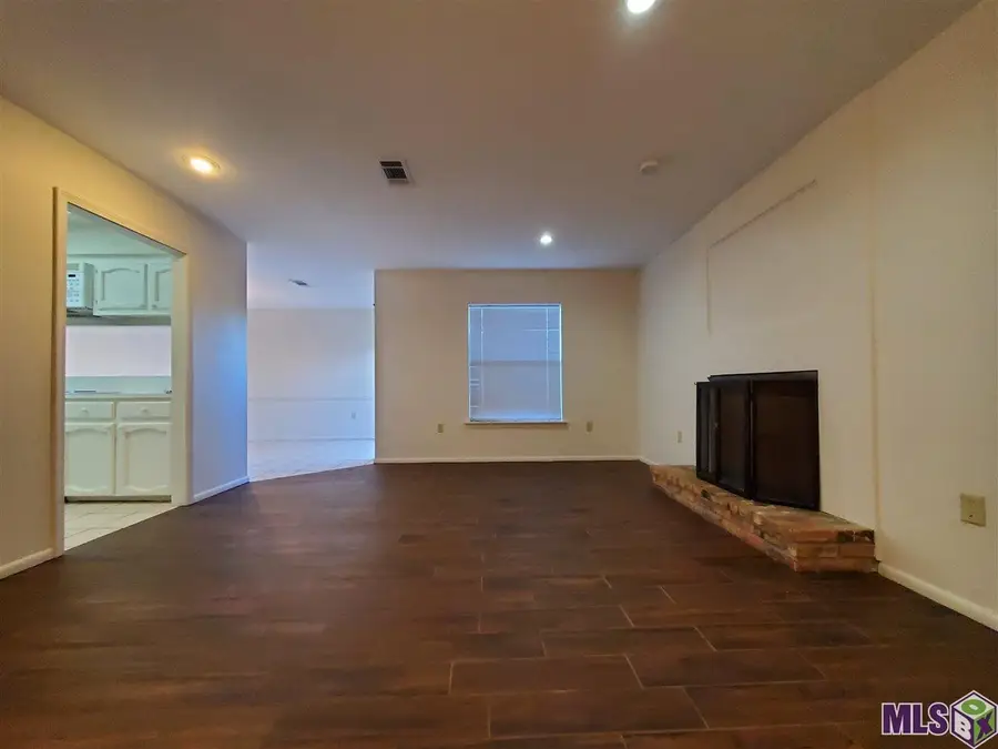 5151 Everett Ln #A, Baton Rouge, LA 70809 - #2
