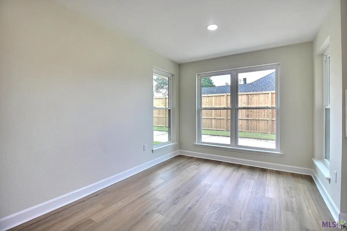 5029 Herridge Dr, Baton Rouge, LA 70817 - #1