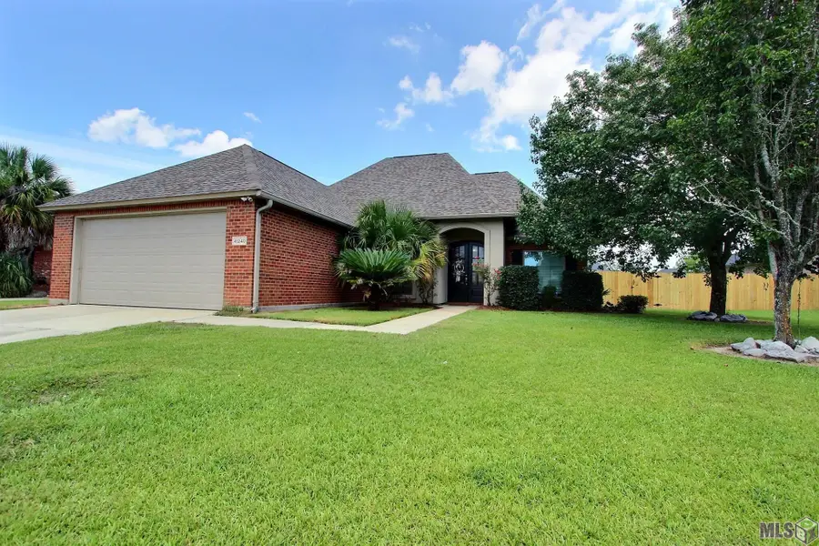41240 Colonial Dr, Sorrento, LA 70778 - #2