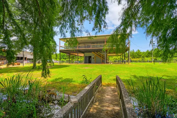 687 Estate Dr, Jonesville, LA 71343