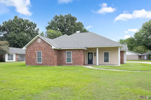 501 Gleason St, Brusly, LA 70719