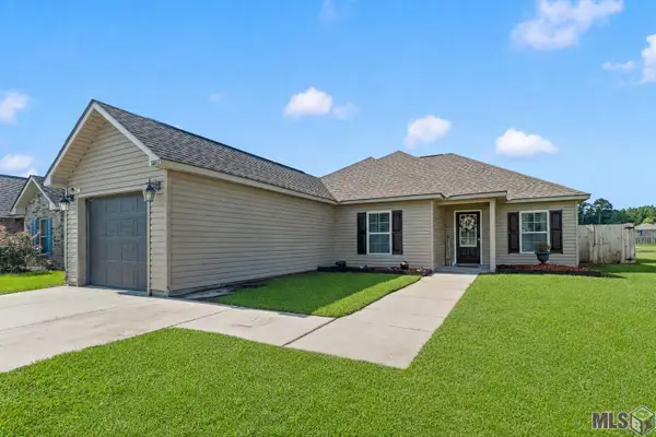 12207 Wilderness Run Dr, Denham Springs, LA 70726