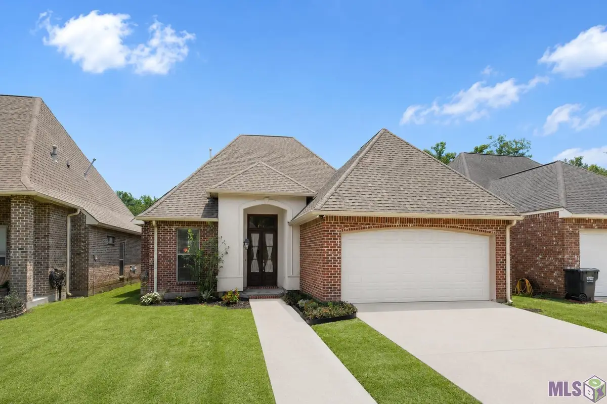 8418 Le Marie Ct, Denham Springs, LA 70706 - #1
