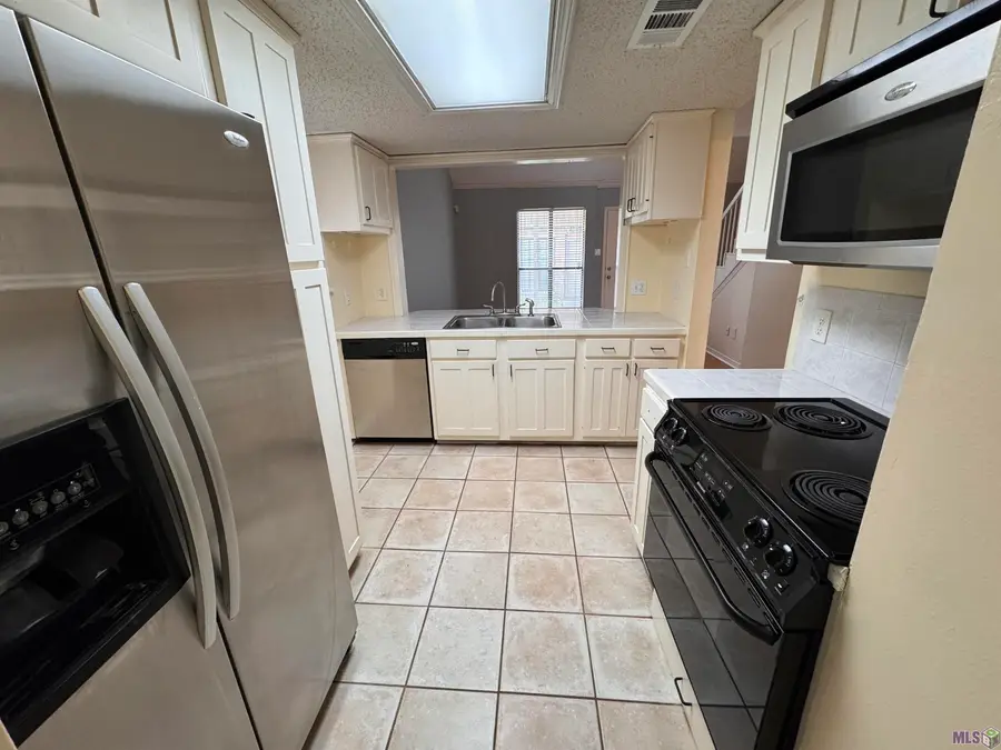 4251 Jefferson Woods Dr, Baton Rouge, LA 70809 - #3