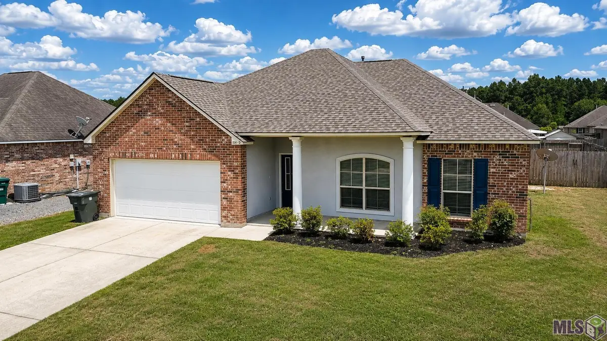 10430 Oakchase Dr, Denham Springs, LA 70706 - #1