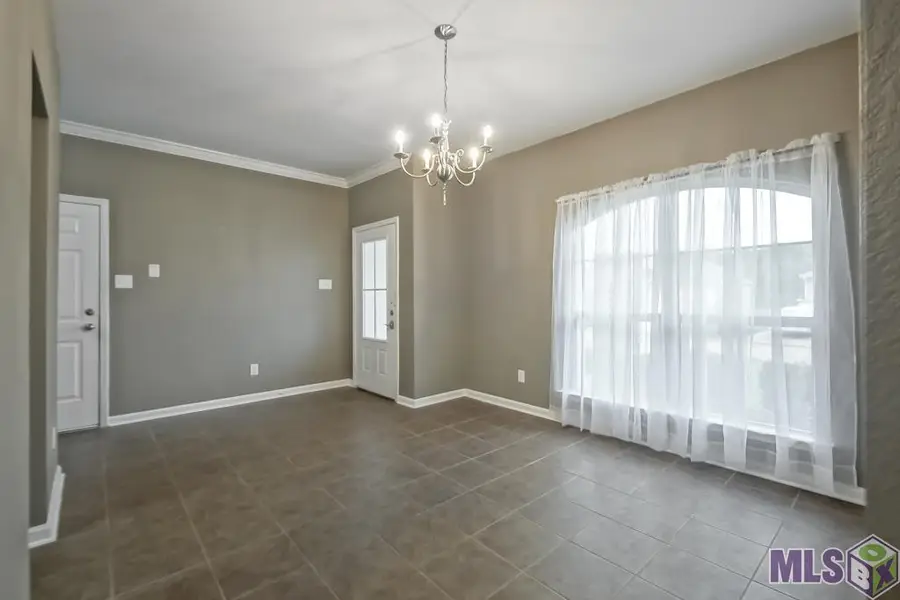 26118 Burlwood Ave, Denham Springs, LA 70726 - #3