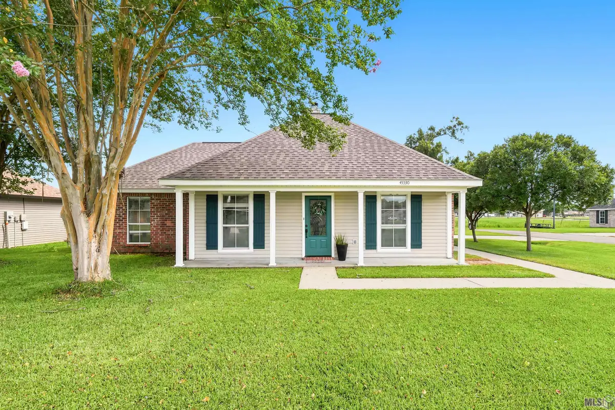 43330 N Henderson Ave, Prairieville, LA 70769 - #1