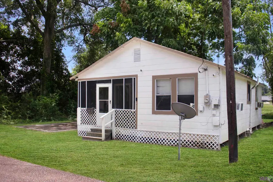 417 W Sparrow St, Gonzales, LA 70737 - #2