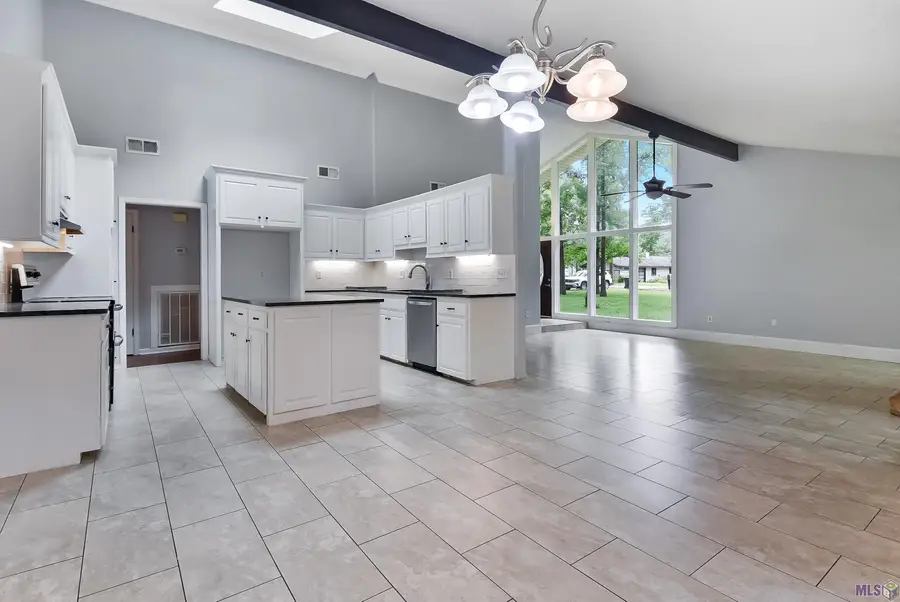 10560 Shadowlake Dr, Geismar, LA 70734 - #3
